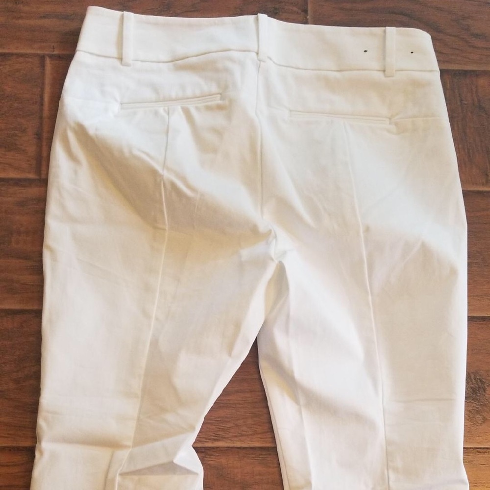 Ann Taylor  Woman’s cropped pants (C bin) - Picture 5 of 5